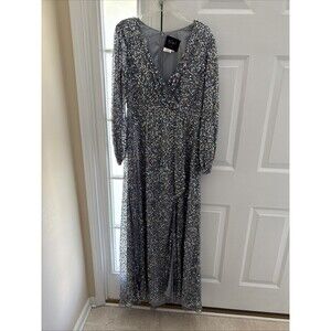 NWT Mac Duggal Silver Long Sleeve V-Neck Sequined Dress 5213 Size 12